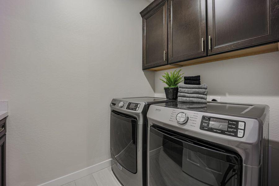 Laundry - Luneta - Vidrio at Estrella in Goodyear, Arizona by Landsea Homes