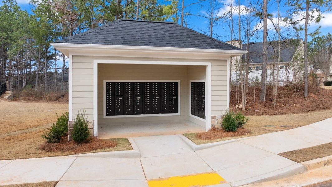 Front exterior of a home in the Pointe Park community, located in Union City, GA (Image 19).