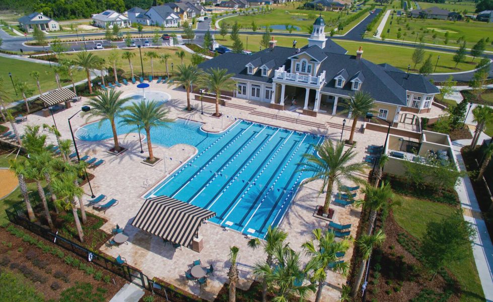 Community amenity available to residents of Oakmont in Gainesville (Image 2).