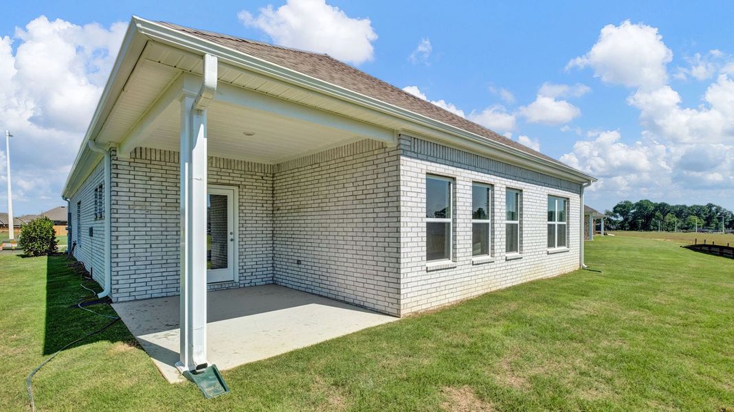 Exterior details of a home in Shiloh Springs, Jackson (Image 4).