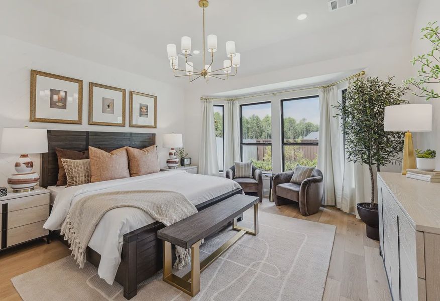 Plan 4043 model primary bed - 7 of 14 Plan 4043 model primary bed - 7 of 14