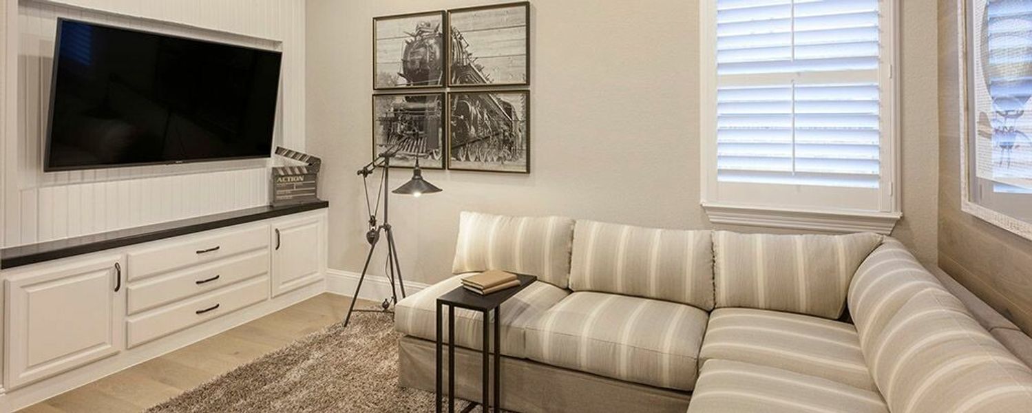 Image 14 of the University Place community in Dallas, TX.