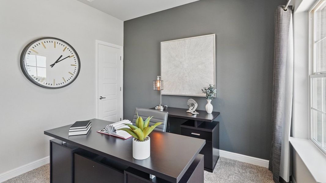 Furnished interior in a model home at Retta Estates in Mansfield (Image 39).