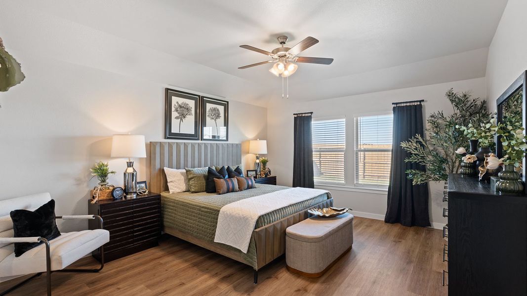 Furnished interior in a model home at King's Landing in Corpus Christi (Image 16).