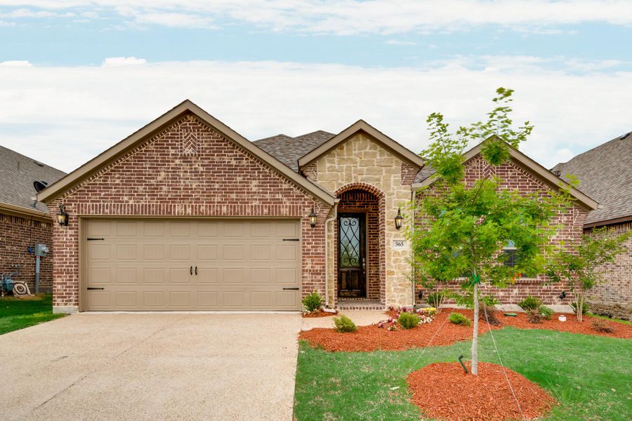 Image 2 of the Williamsburg community in Royse City, TX.