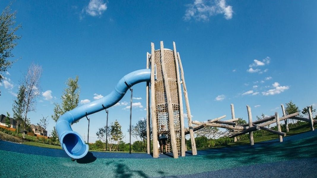 Image 10 of the Edgestone at Legacy - Darling community in Frisco, TX.