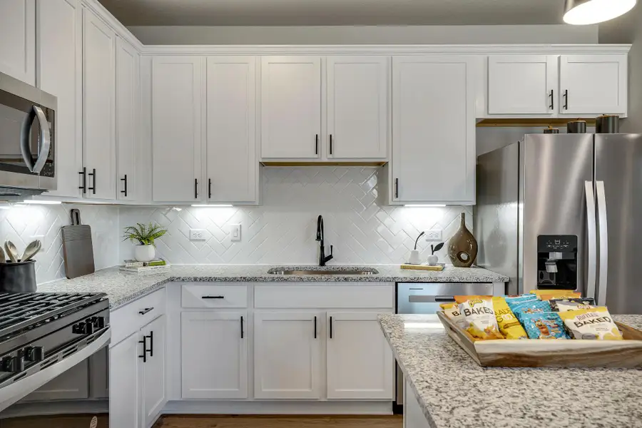 Fairway Crossing Model - Ellis