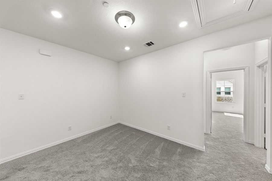 Image 112 of the Legends Crossing - Bungalows community in Irving, TX.