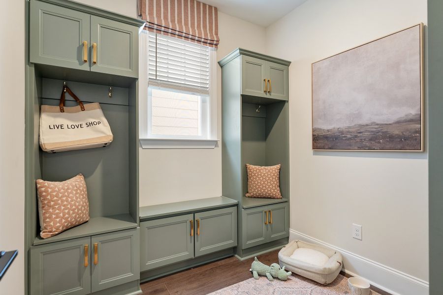 Yates II | Organization Space