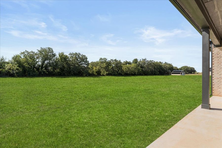 Exterior details of a home in Brooks Meadow, Weatherford (Image 4).