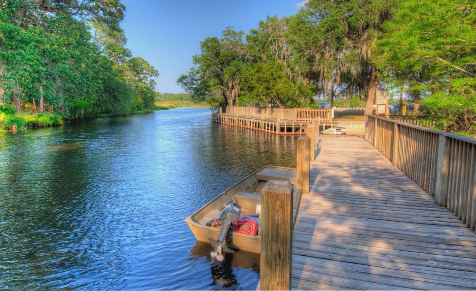 Community amenity available to residents of Live Oak Estates in Orlando (Image 9).