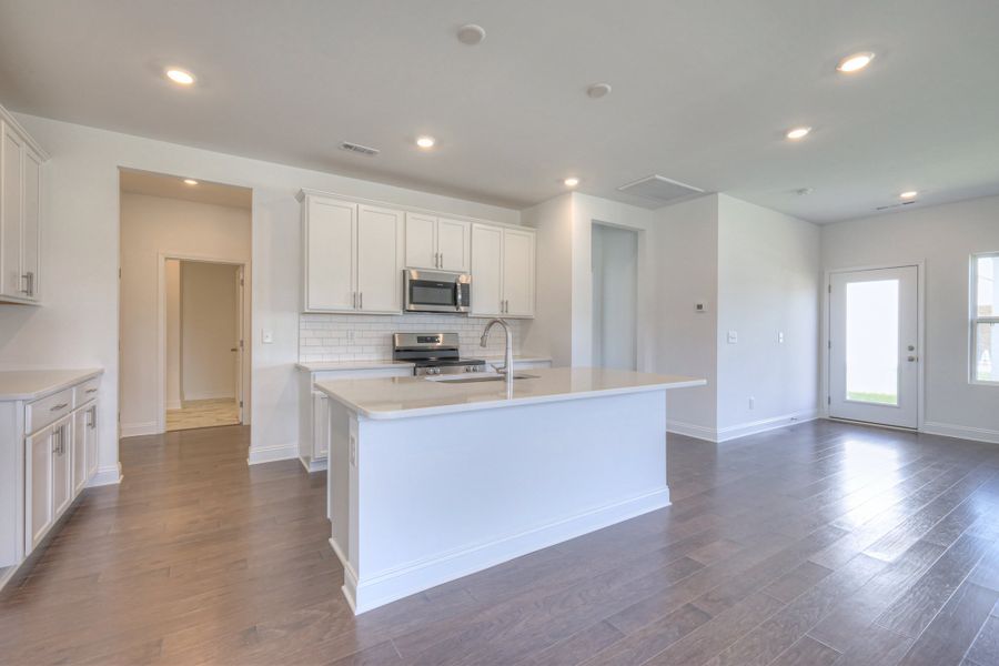 *Single Family Home - Interior finishes may vary per home.