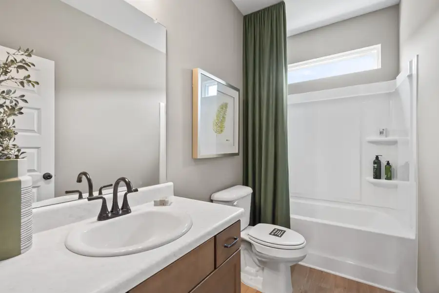 The Braselton II - Bathroom