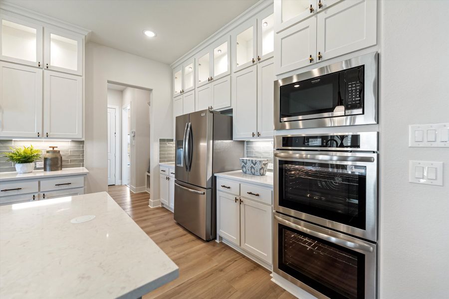 Furnished interior in a model home at Creekview Addition in Van Alstyne (Image 26). Furnished interior in a model home at Creekview Addition in Van Alstyne (Image 26).