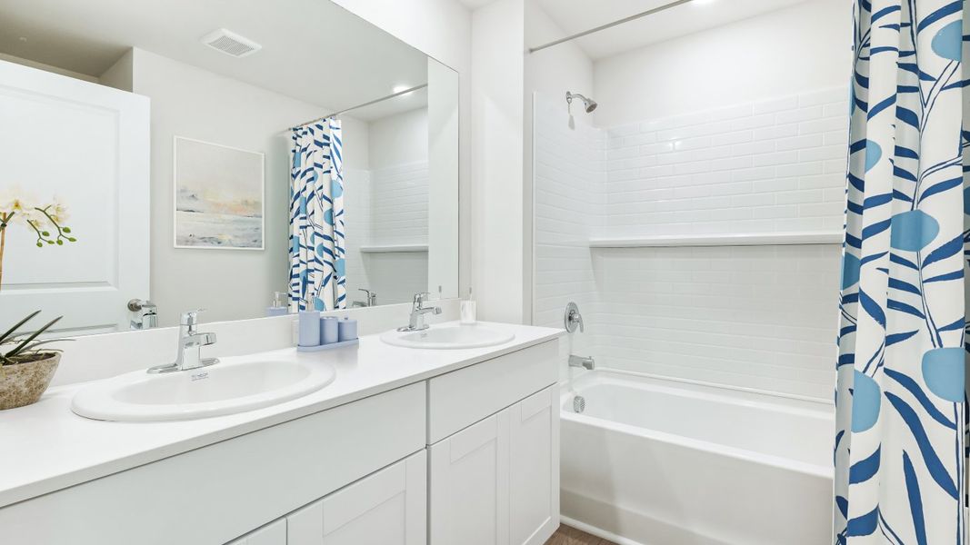 Furnished interior in a model home at Hemingway Pointe in Fort Myers (Image 46). Furnished interior in a model home at Hemingway Pointe in Fort Myers (Image 46).