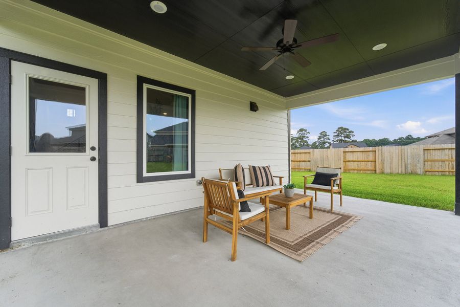 Exterior details of a home in Pecan Estates, Crosby (Image 21).