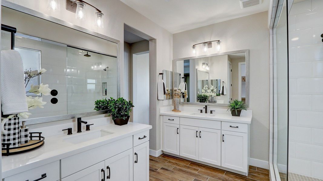 Furnished interior in a model home at The Lakes at Rancho El Dorado in Maricopa (Image 24). Furnished interior in a model home at The Lakes at Rancho El Dorado in Maricopa (Image 24).