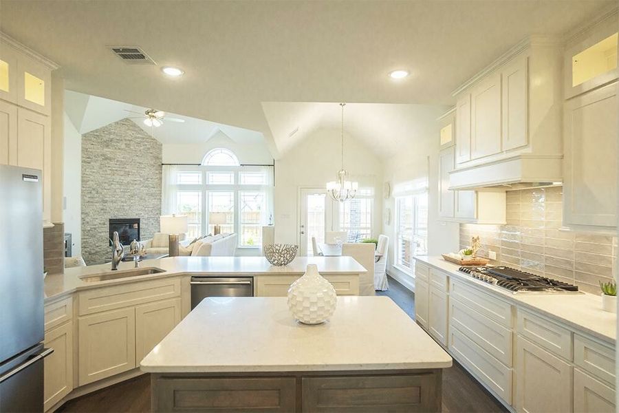 Image 8 of the Spring View Estates community in Frisco, TX.