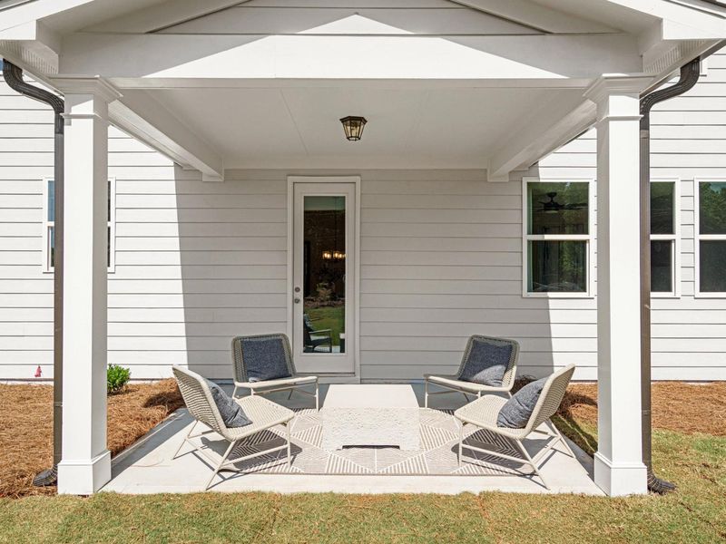 Exterior details of a home in Wehunt Meadows, Hoschton (Image 3).