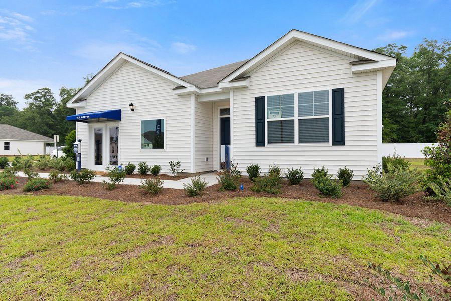 Front exterior of a home in the Summerville community, located in Darlington, SC (Image 8).
