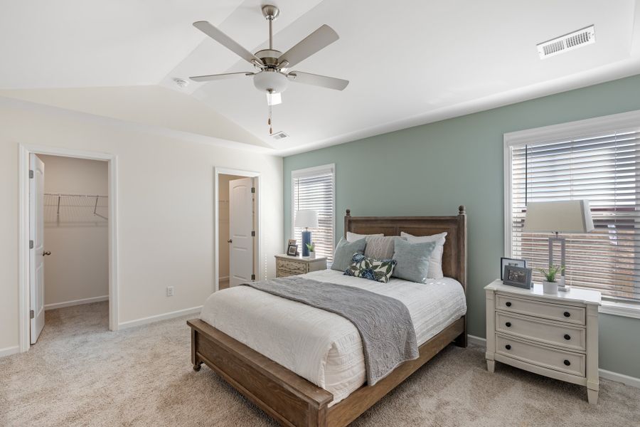 Benjamin - Master Suite