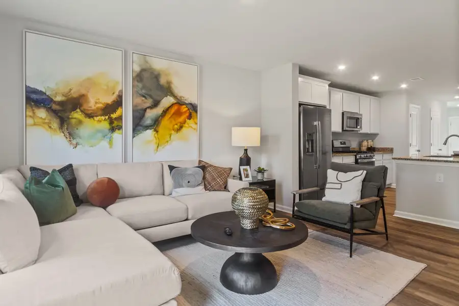 Essence at Elms Glen Townhomes Essence at Elms Glen Townhomes