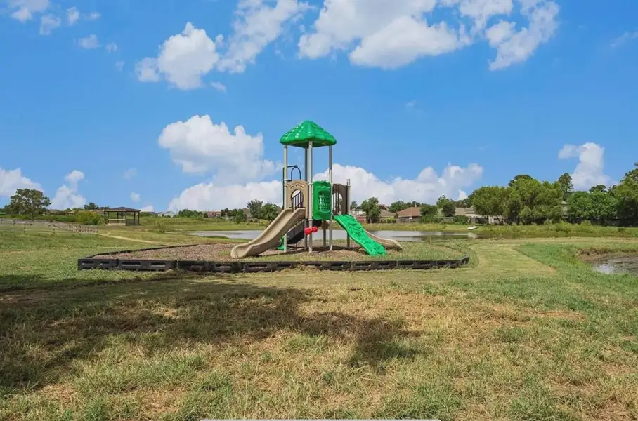 Community amenity available to residents of Bayou Bend Estates in Dickinson (Image 3).