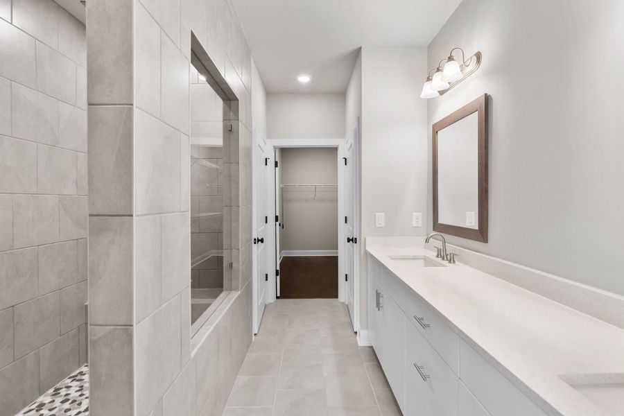 Jacobson II Home Design - Owner's Bathroom Jacobson II Home Design - Owner's Bathroom