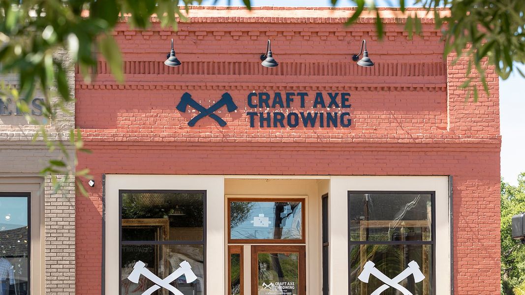 Craft Axe Throwing