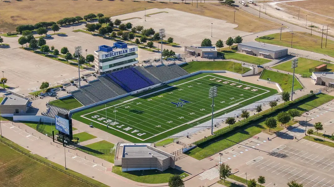 Image 5 of the Redden Farms community in Midlothian, TX.