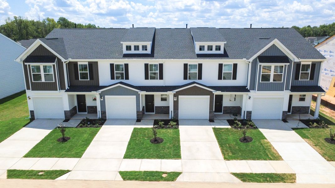 Image 20 of the Aberdeen community in Fountain Inn, SC.