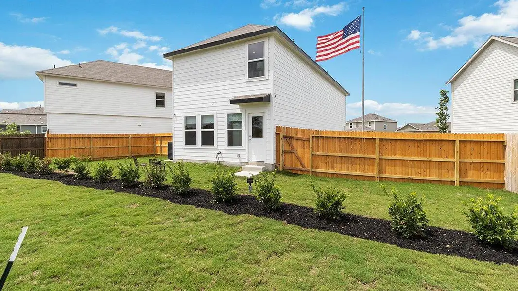 Exterior details of a home in Blue Ridge Ranch, San Antonio (Image 5).