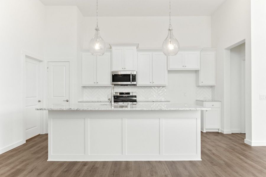 Mira Lagos Villas,75054