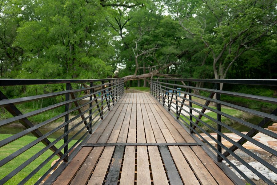 Natural surroundings and green spaces near Solterra in Mesquite, TX (Image 112).