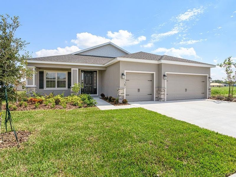 Choose from homes offering a 2 or 3-car garage - Westin II home plan Choose from homes offering a 2 or 3-car garage - Westin II home plan