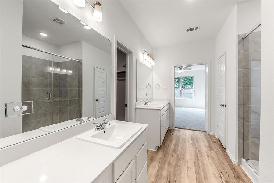 Image 33 of the Seabourne Landing community in Rosenberg, TX.