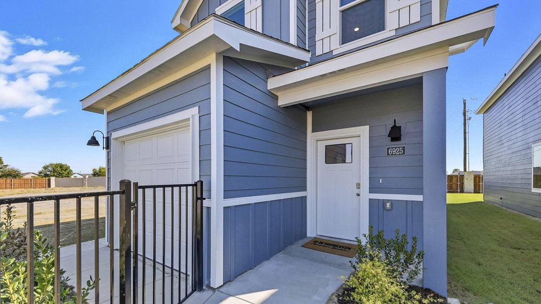 Exterior details of a home in Arbor Trails South, Princeton (Image 12).