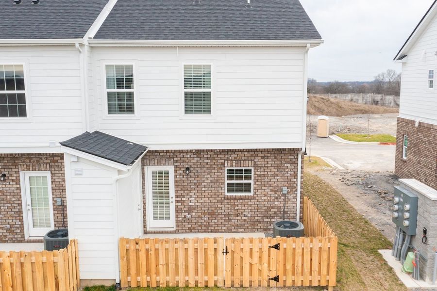 Exterior details of a home in Dry Creek Village, Goodlettsville (Image 4).