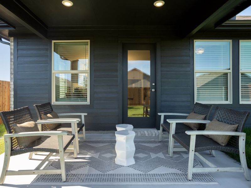 Exterior details of a home in River Ridge, Crandall (Image 7).