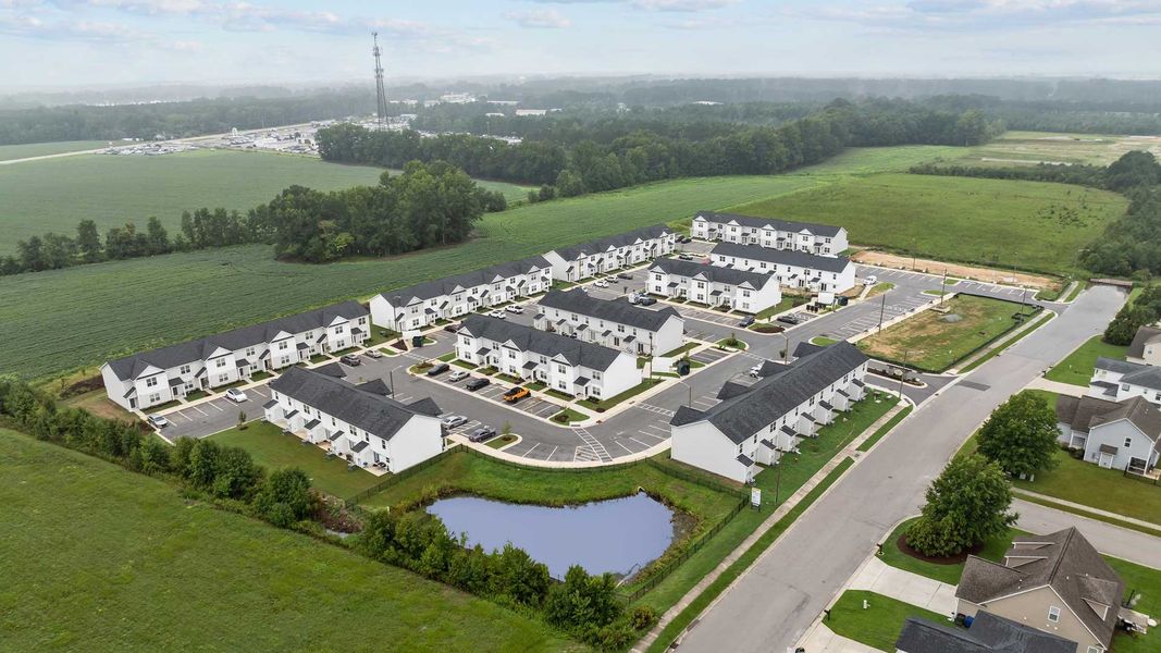 Image 36 of the Laurel Ridge community in Greenville, NC.