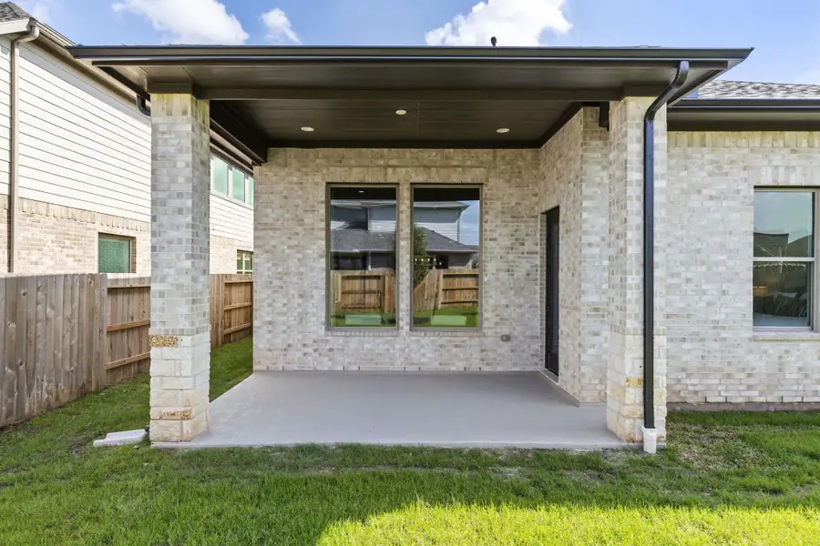 Exterior details of a home in Sunterra, Katy (Image 5).