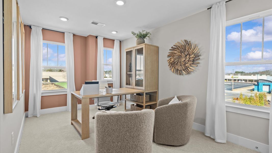 Furnished interior in a model home at Anna's Pointe in Simpsonville (Image 16). Furnished interior in a model home at Anna's Pointe in Simpsonville (Image 16).