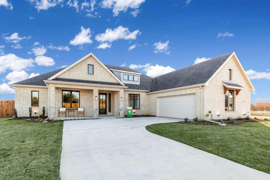 Front exterior of a home in the Kentsdale Farms community, located in DeSoto, TX (Image 9). Front exterior of a home in the Kentsdale Farms community, located in DeSoto, TX (Image 9).