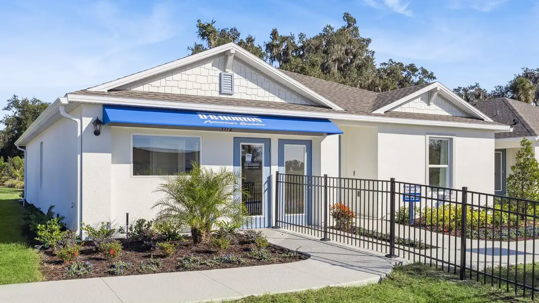 Front exterior of a home in the Magnolia Pointe community, located in Umatilla, FL (Image 3). Front exterior of a home in the Magnolia Pointe community, located in Umatilla, FL (Image 3).