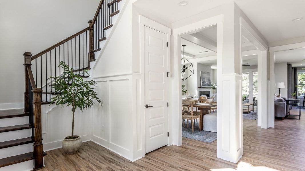 Sawyer 2 Foyer