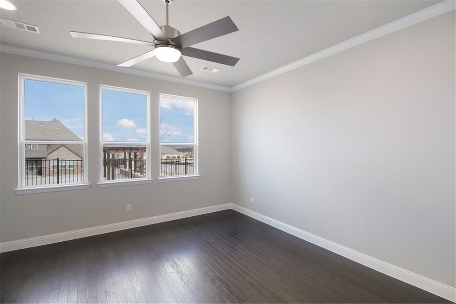 Image 74 of the University Place community in Dallas, TX.