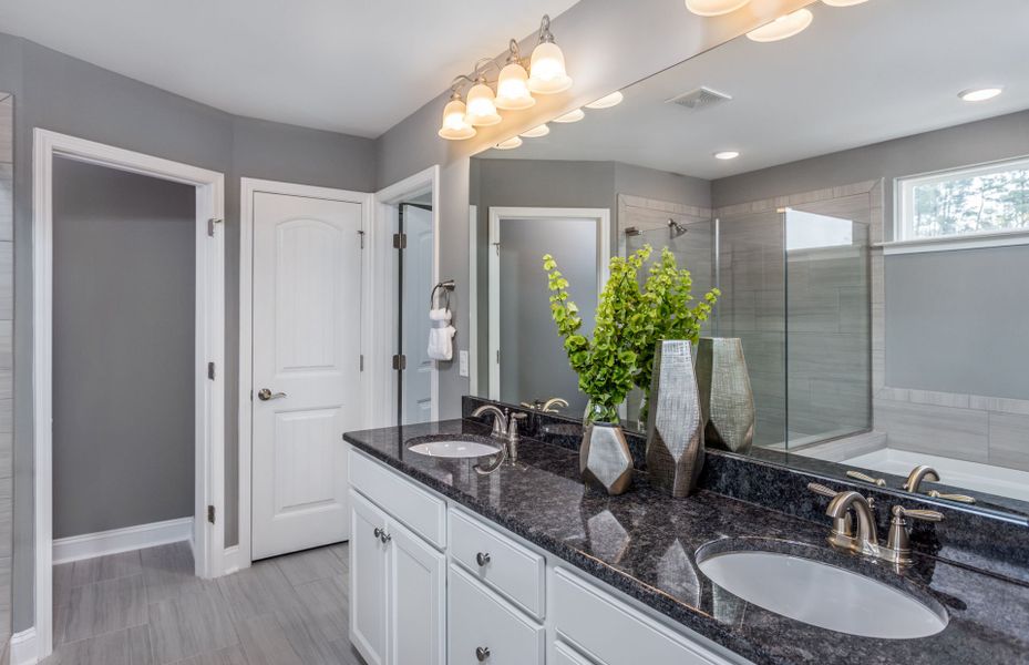 Mercer Owner's Bath New Home at Devonshire by Pulte Home Builders Nashville Mercer Owner's Bath New Home at Devonshire by Pulte Home Builders Nashville