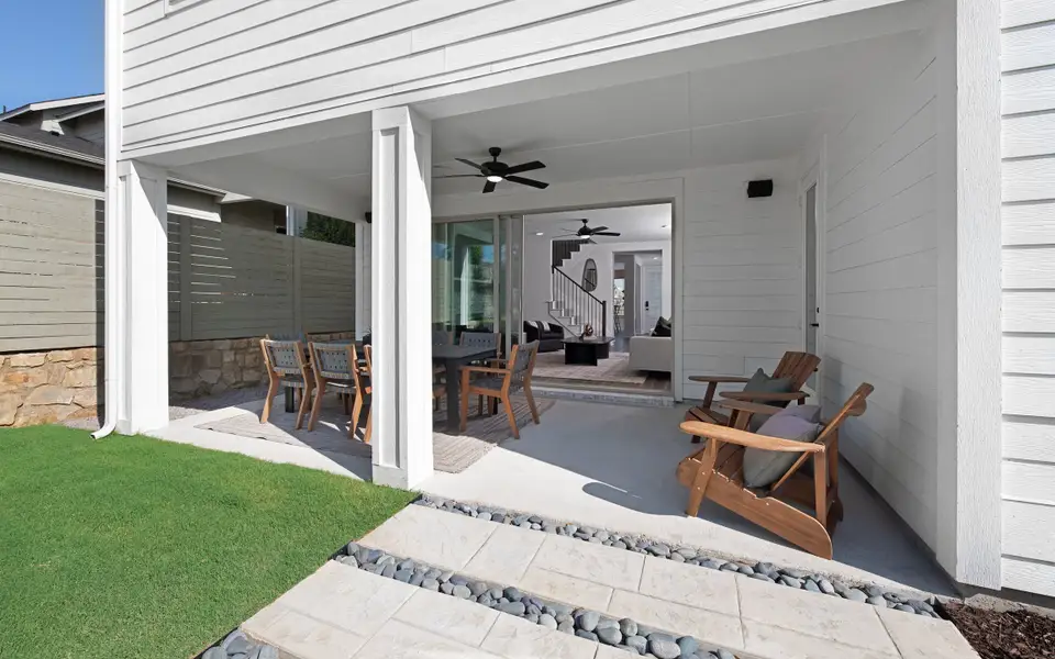 Exterior details of a home in Enclave At Canyon Ranch, Corinth (Image 4).
