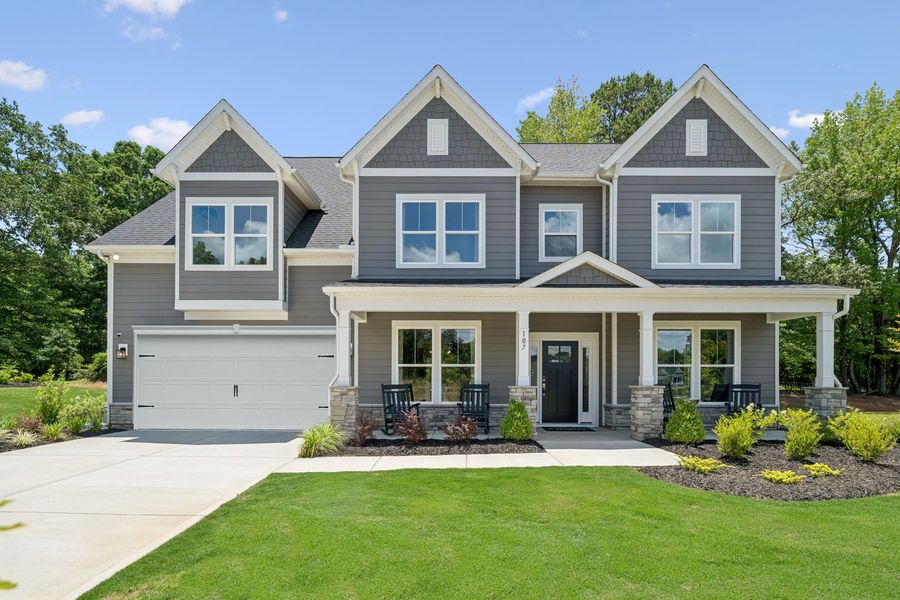 Front exterior of a home in the Glenhurst community, located in Matthews, NC (Image 2).