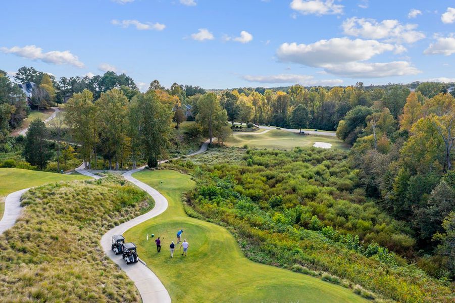 A 6 minute drive to Verdict Ridge Golf & Country Club